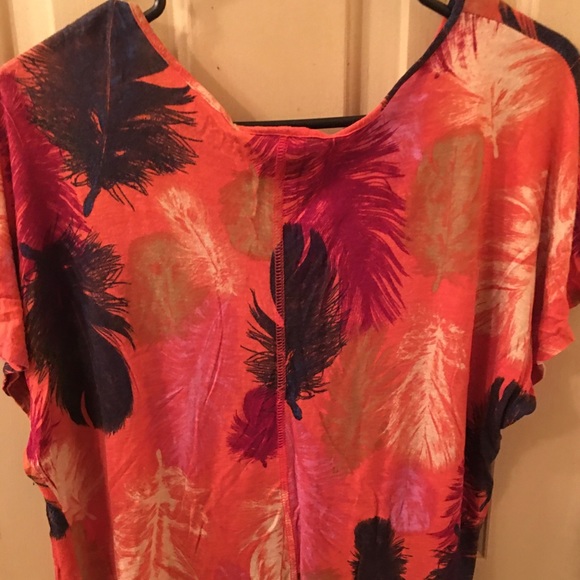 H.I.P.  Trendy Coral Pullover Top, Size L - Picture 2 of 2